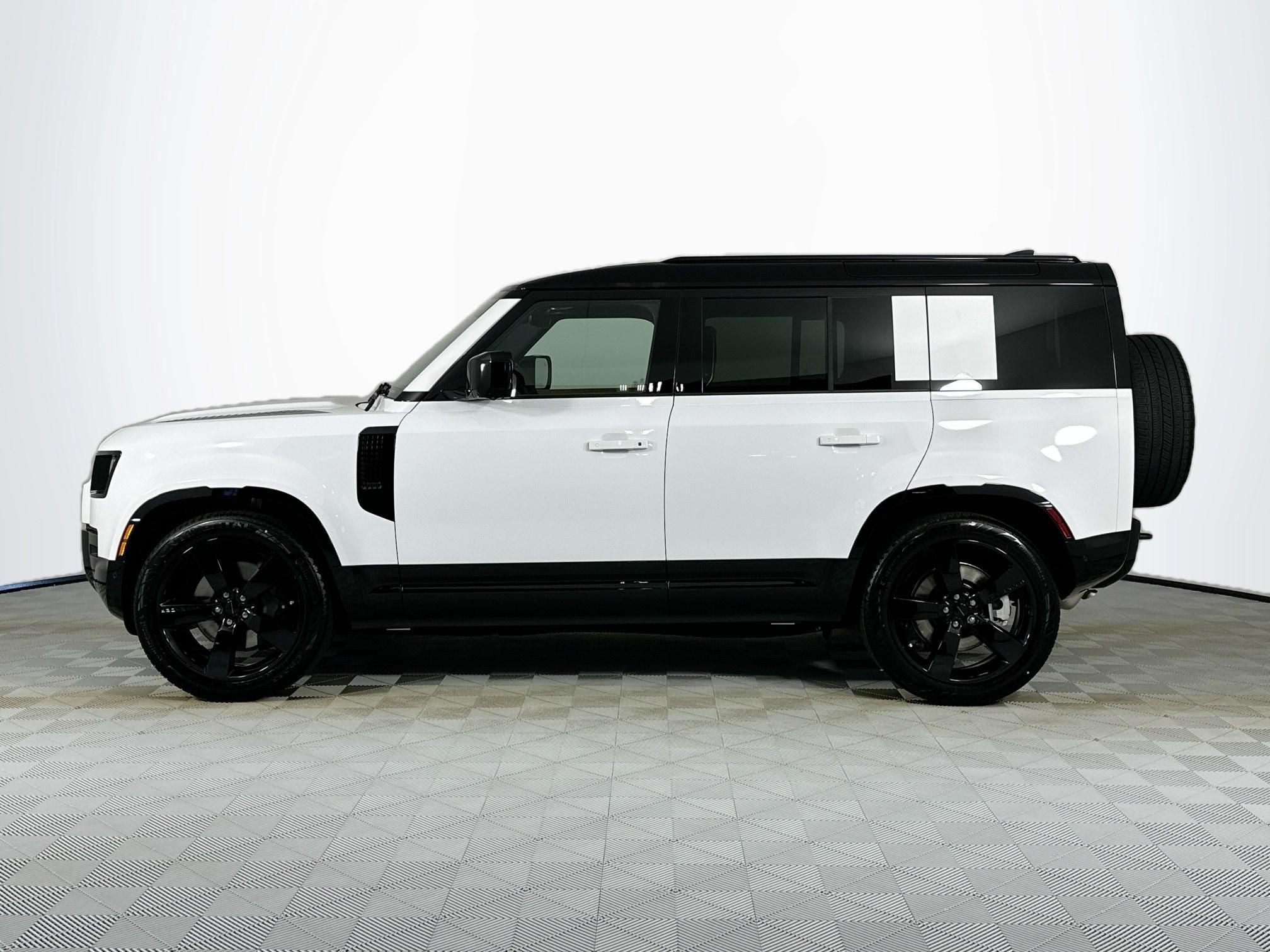 2026 Land Rover Defender 110 X-Dynamic SE