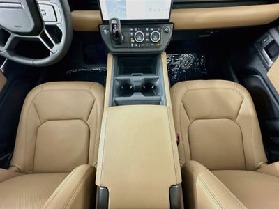 2026 Land Rover Defender 110 X-Dynamic SE