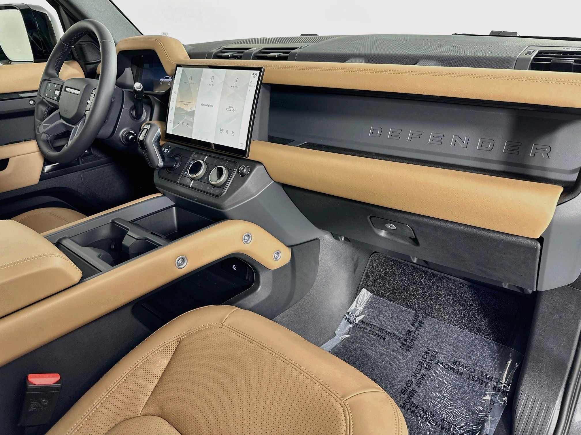 2026 Land Rover Defender 110 X-Dynamic SE