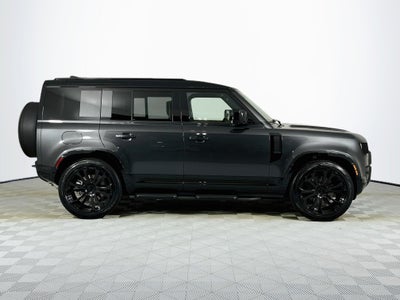 2026 Land Rover Defender 110 X-Dynamic SE