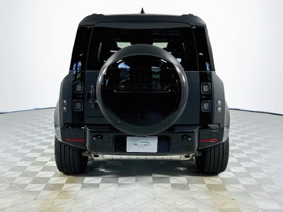 2026 Land Rover Defender 110 X-Dynamic SE
