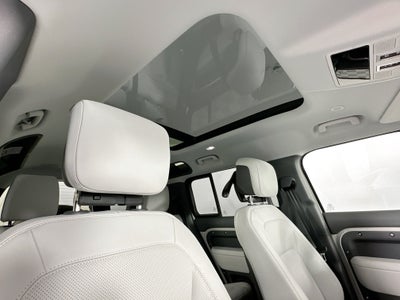 2026 Land Rover Defender 110 X-Dynamic SE