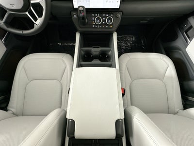 2026 Land Rover Defender 110 X-Dynamic SE