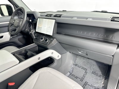 2026 Land Rover Defender 110 X-Dynamic SE