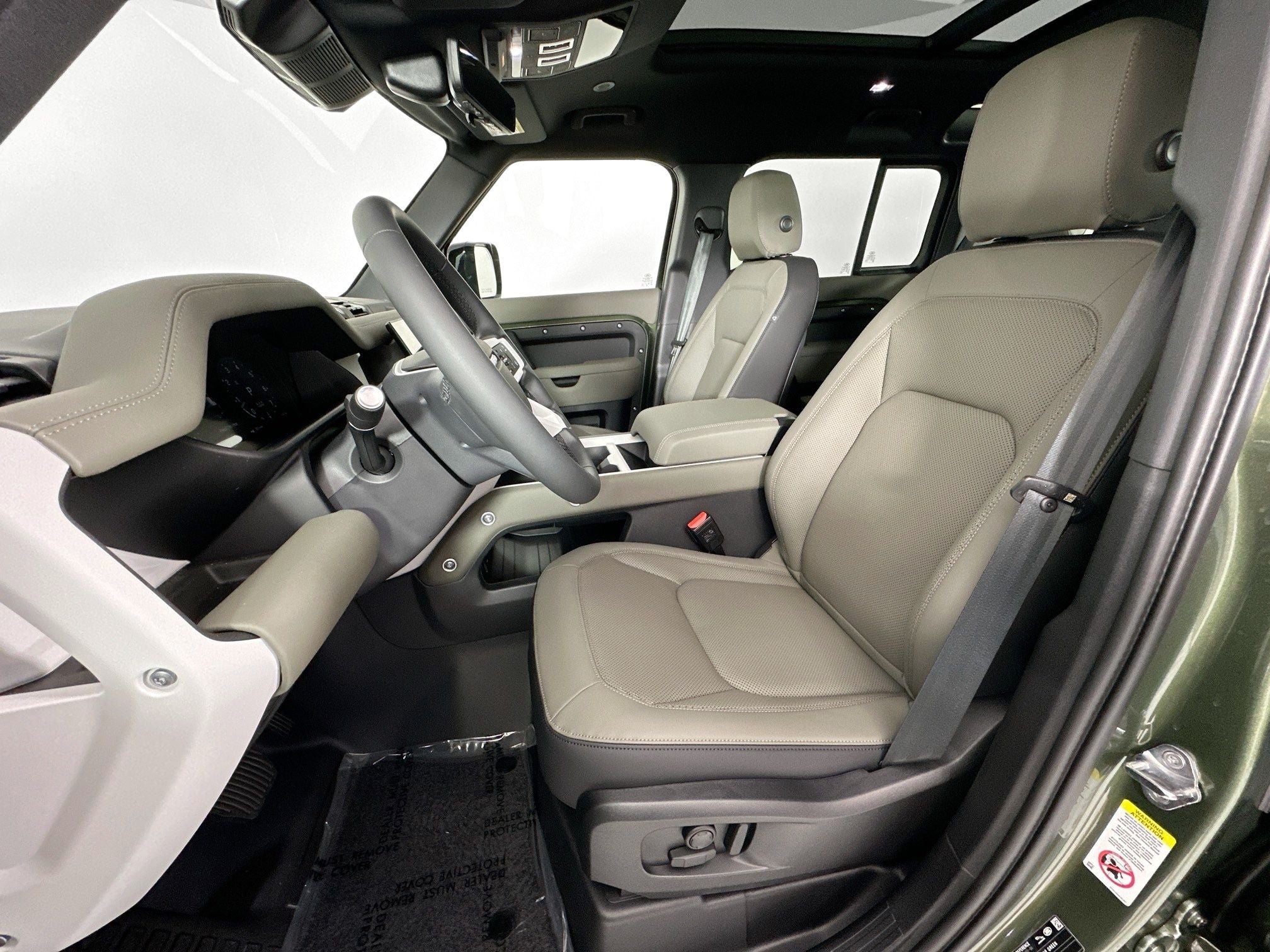 2026 Land Rover Defender 110 X-Dynamic SE