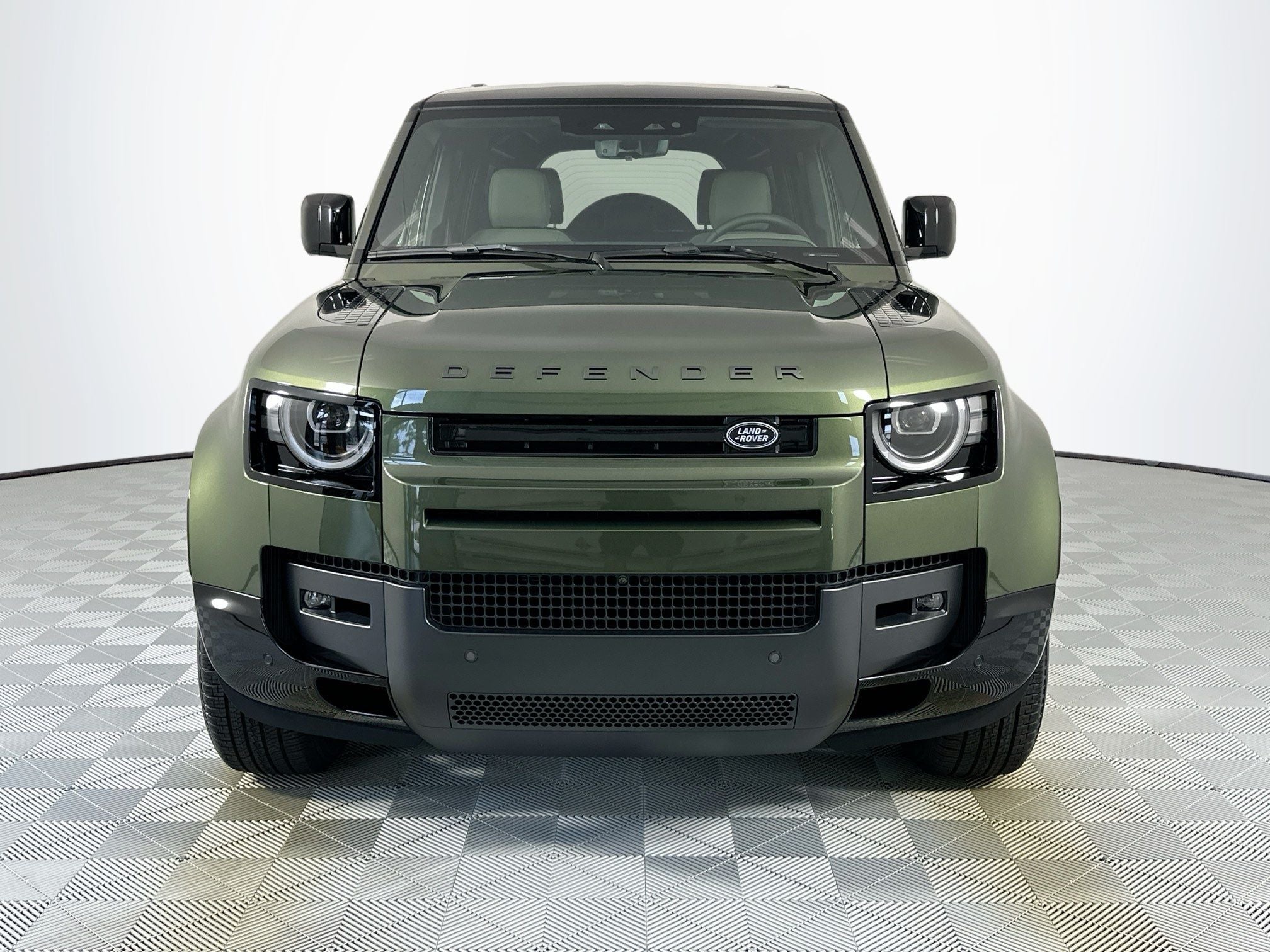 2026 Land Rover Defender 110 X-Dynamic SE
