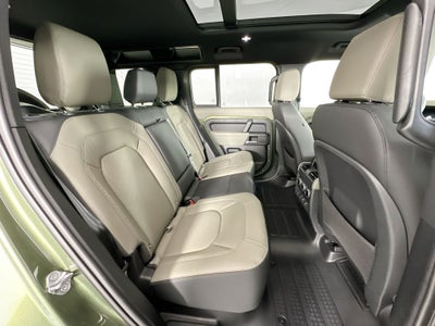2026 Land Rover Defender 110 X-Dynamic SE