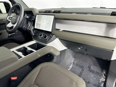 2026 Land Rover Defender 110 X-Dynamic SE