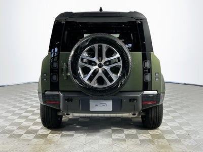 2026 Land Rover Defender 110 X-Dynamic SE