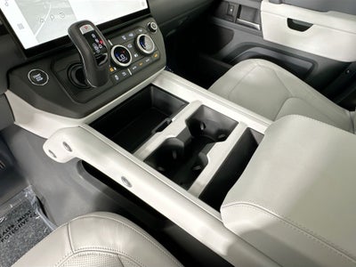 2026 Land Rover Defender 110 X-Dynamic SE