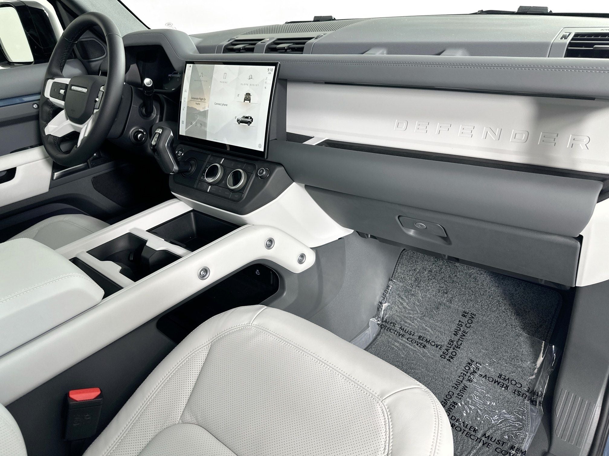 2026 Land Rover Defender 110 X-Dynamic SE