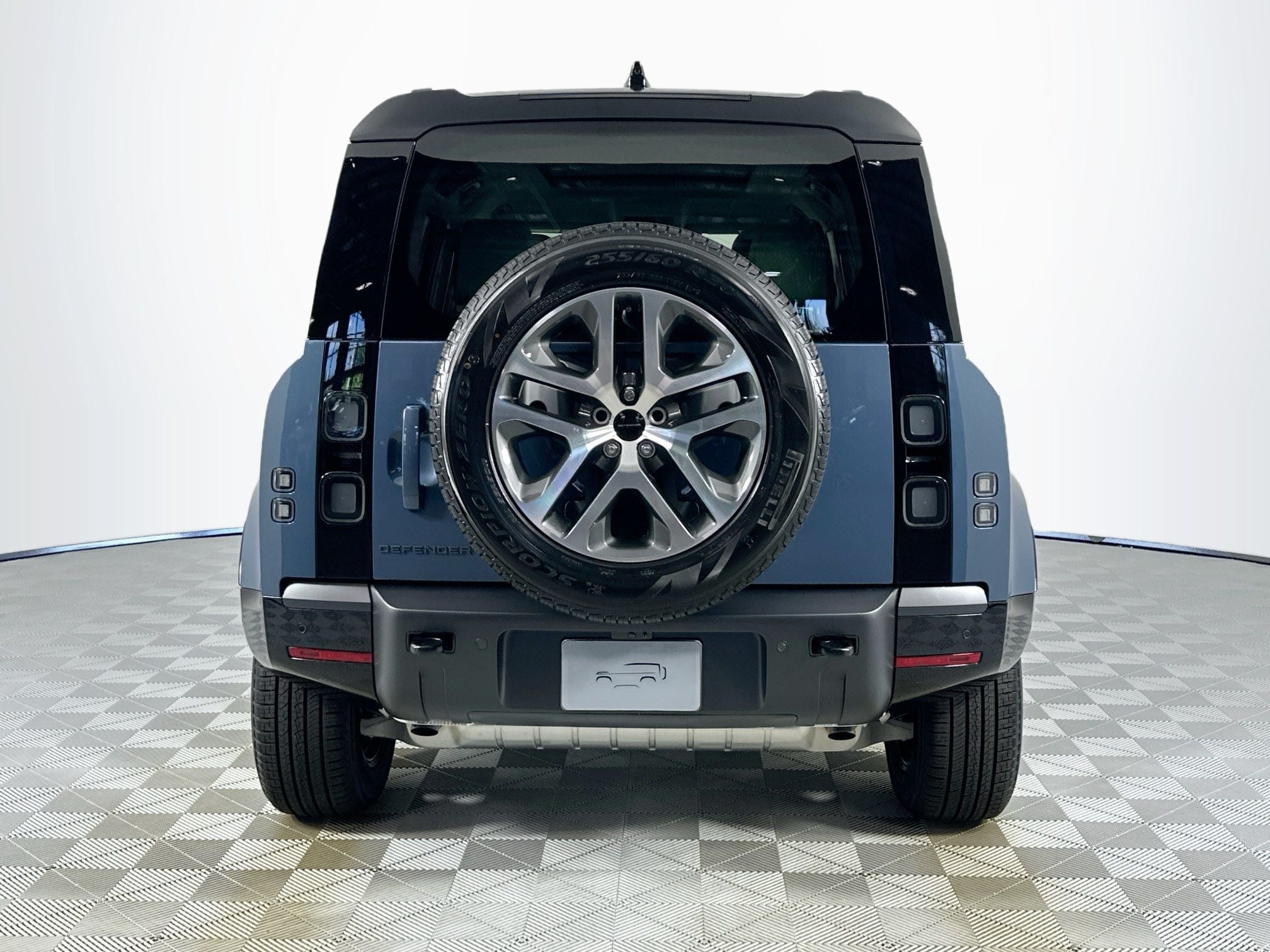 2026 Land Rover Defender 110 X-Dynamic SE