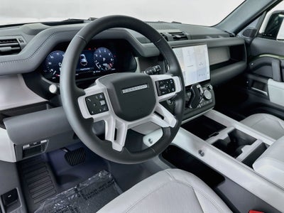 2026 Land Rover Defender 110 X-Dynamic SE