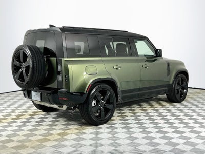 2026 Land Rover Defender 110 X-Dynamic SE