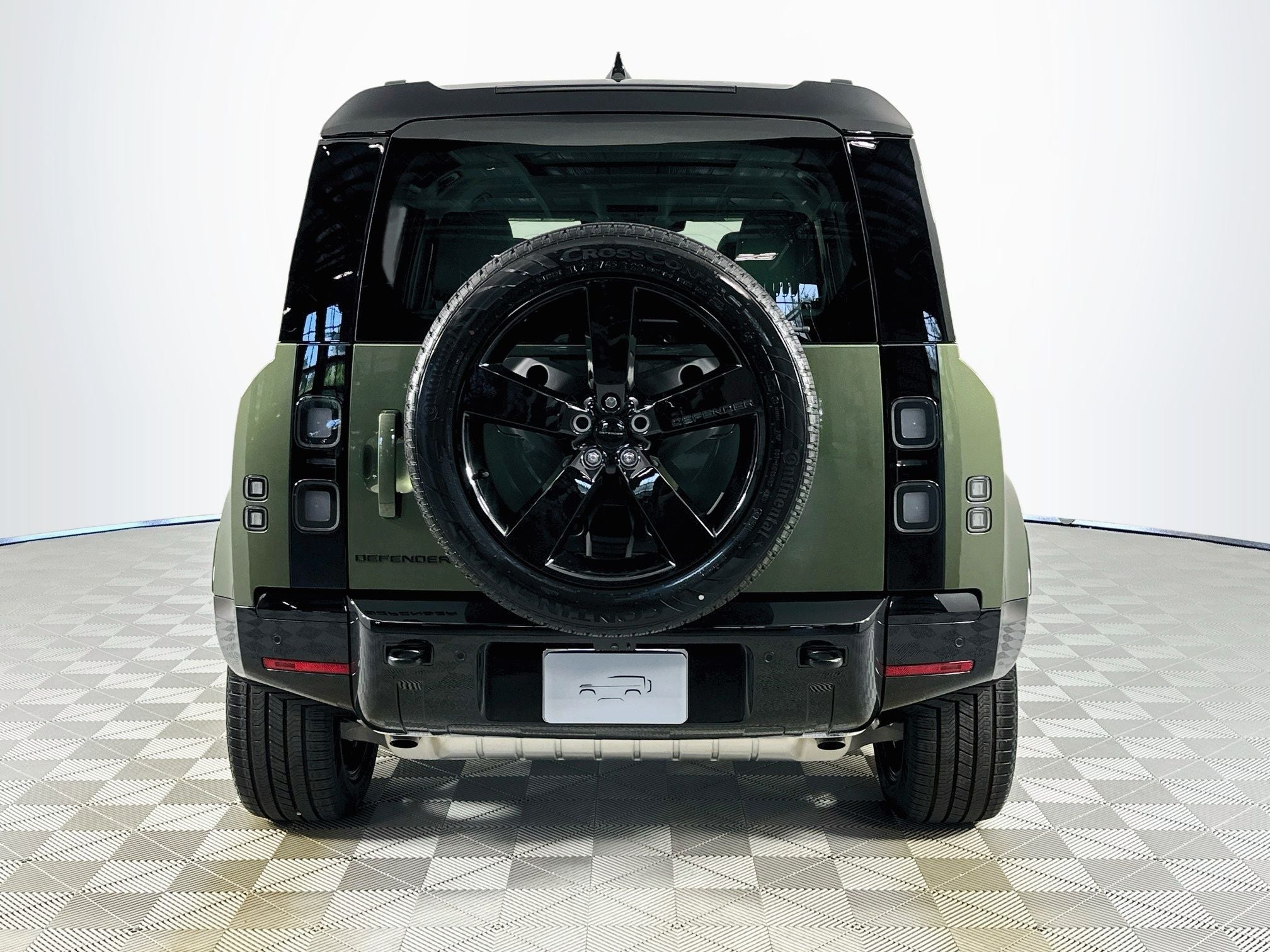 2026 Land Rover Defender 110 X-Dynamic SE