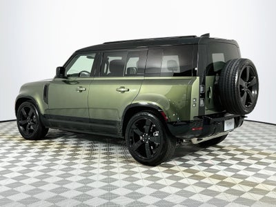 2026 Land Rover Defender 110 X-Dynamic SE