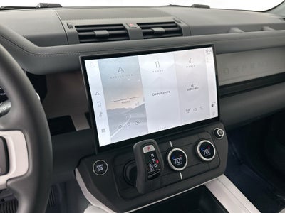 2026 Land Rover Defender 110 X-Dynamic SE