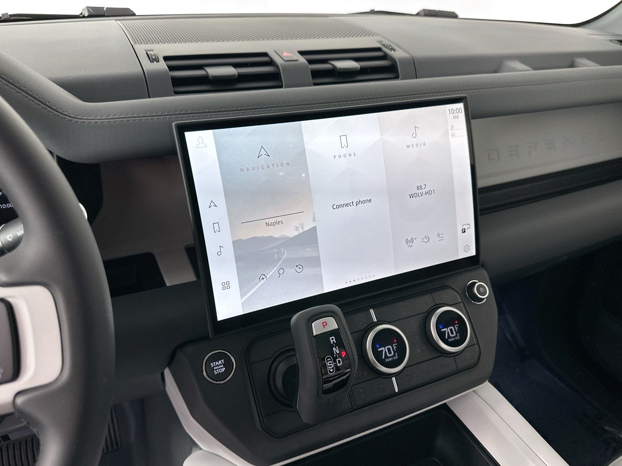 2026 Land Rover Defender 110 X-Dynamic SE