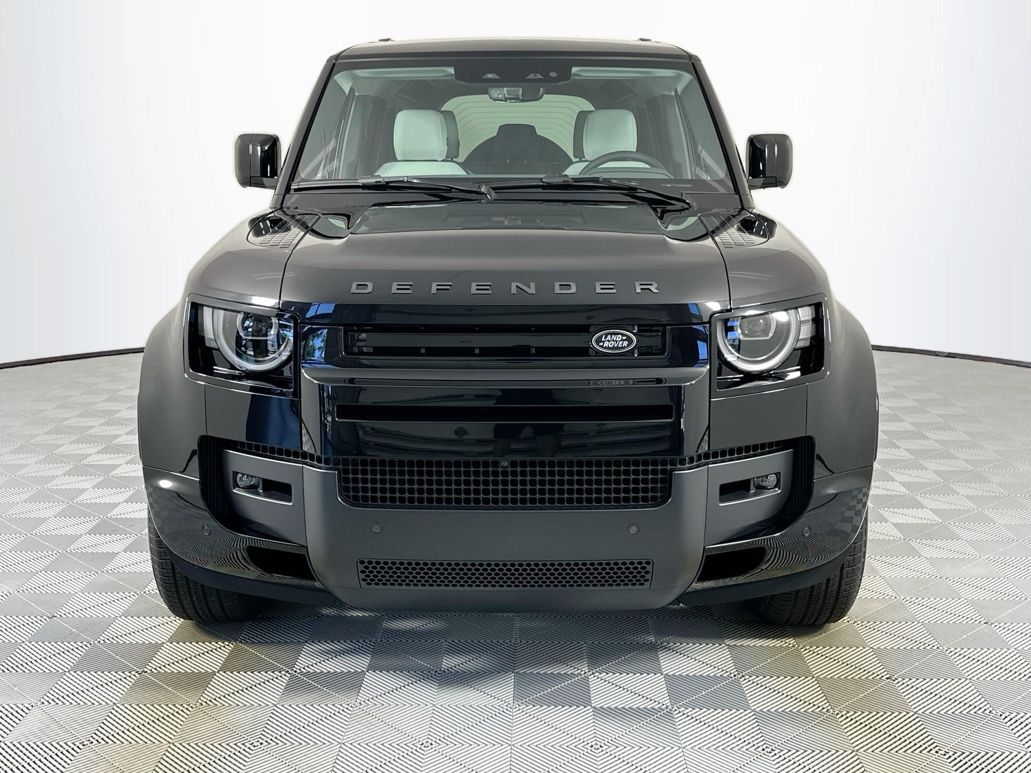2026 Land Rover Defender 110 X-Dynamic SE