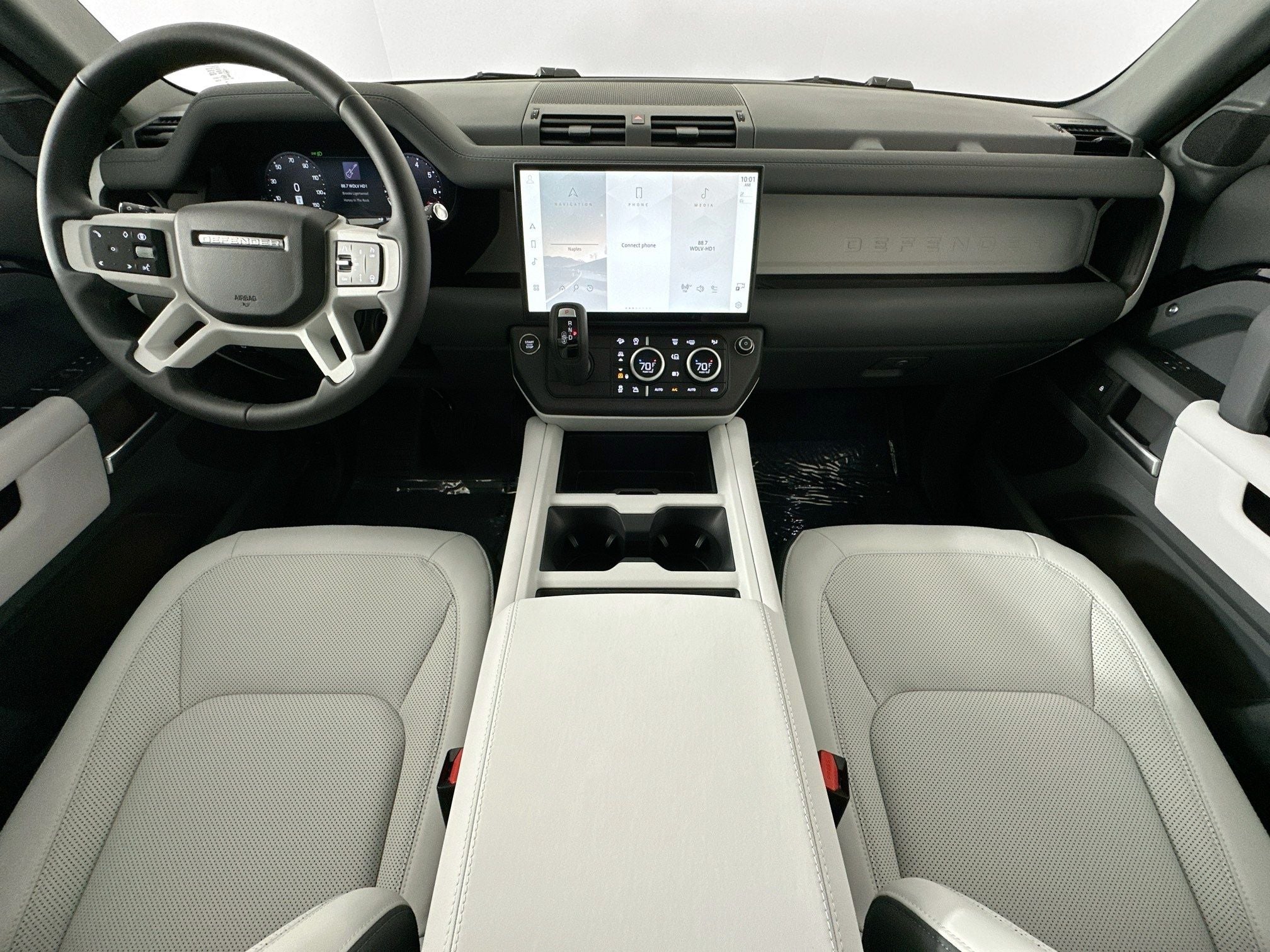 2026 Land Rover Defender 110 X-Dynamic SE