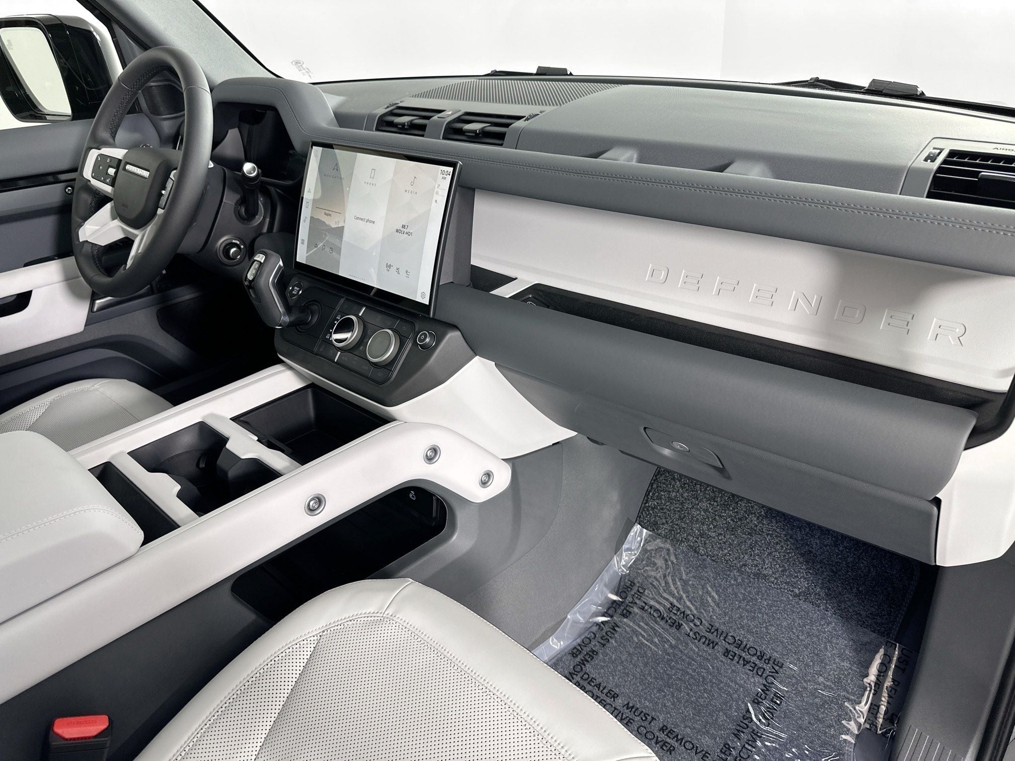 2026 Land Rover Defender 110 X-Dynamic SE