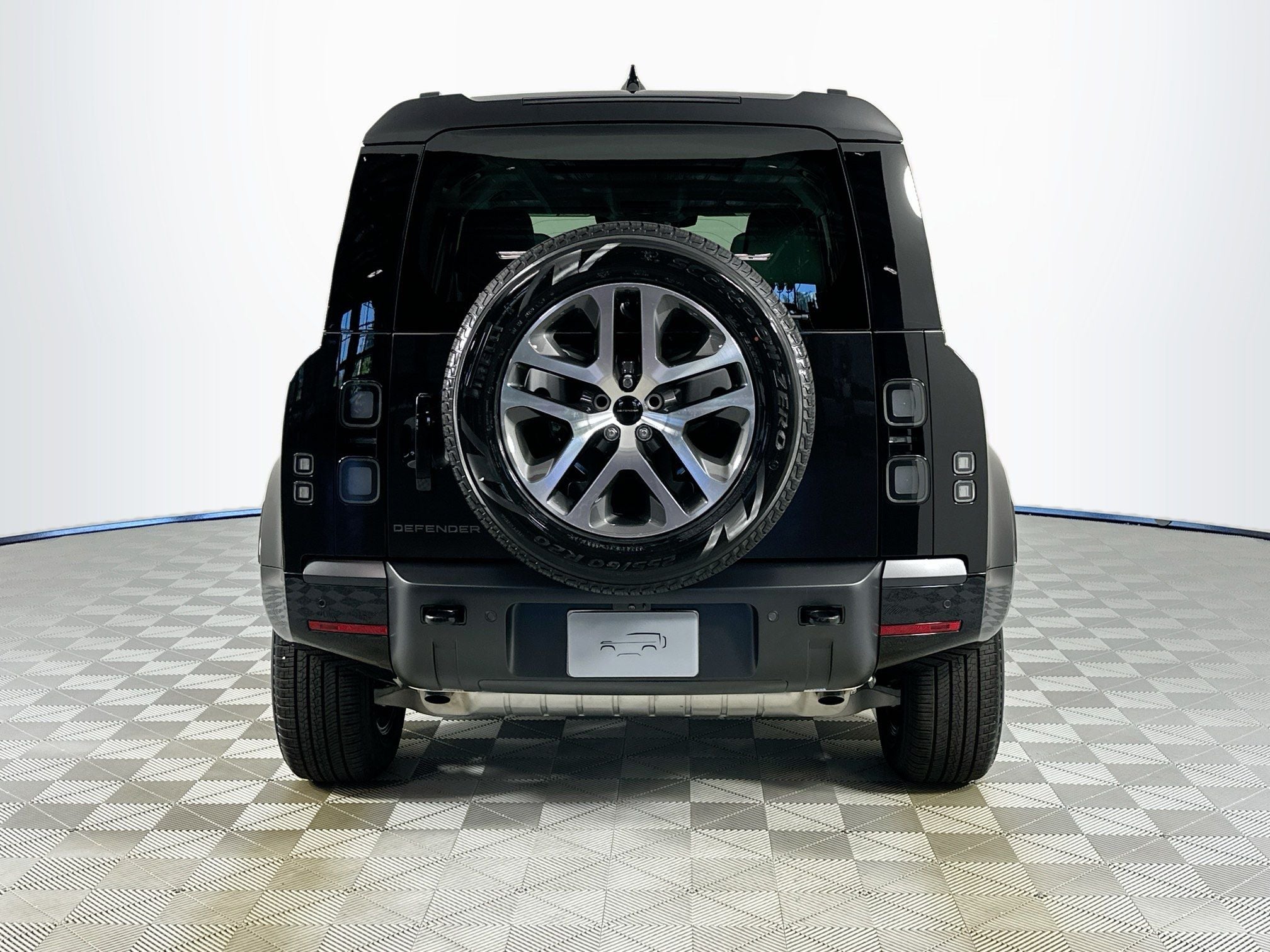 2026 Land Rover Defender 110 X-Dynamic SE
