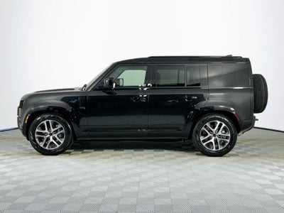 2026 Land Rover Defender 110 X-Dynamic SE