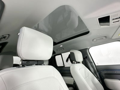 2026 Land Rover Defender 110 X-Dynamic SE
