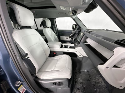 2026 Land Rover Defender 110 X-Dynamic SE