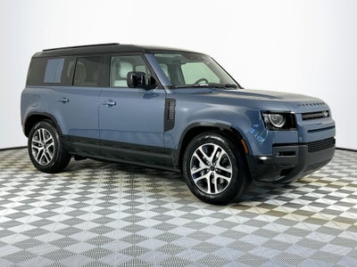 2026 Land Rover Defender 110 X-Dynamic SE