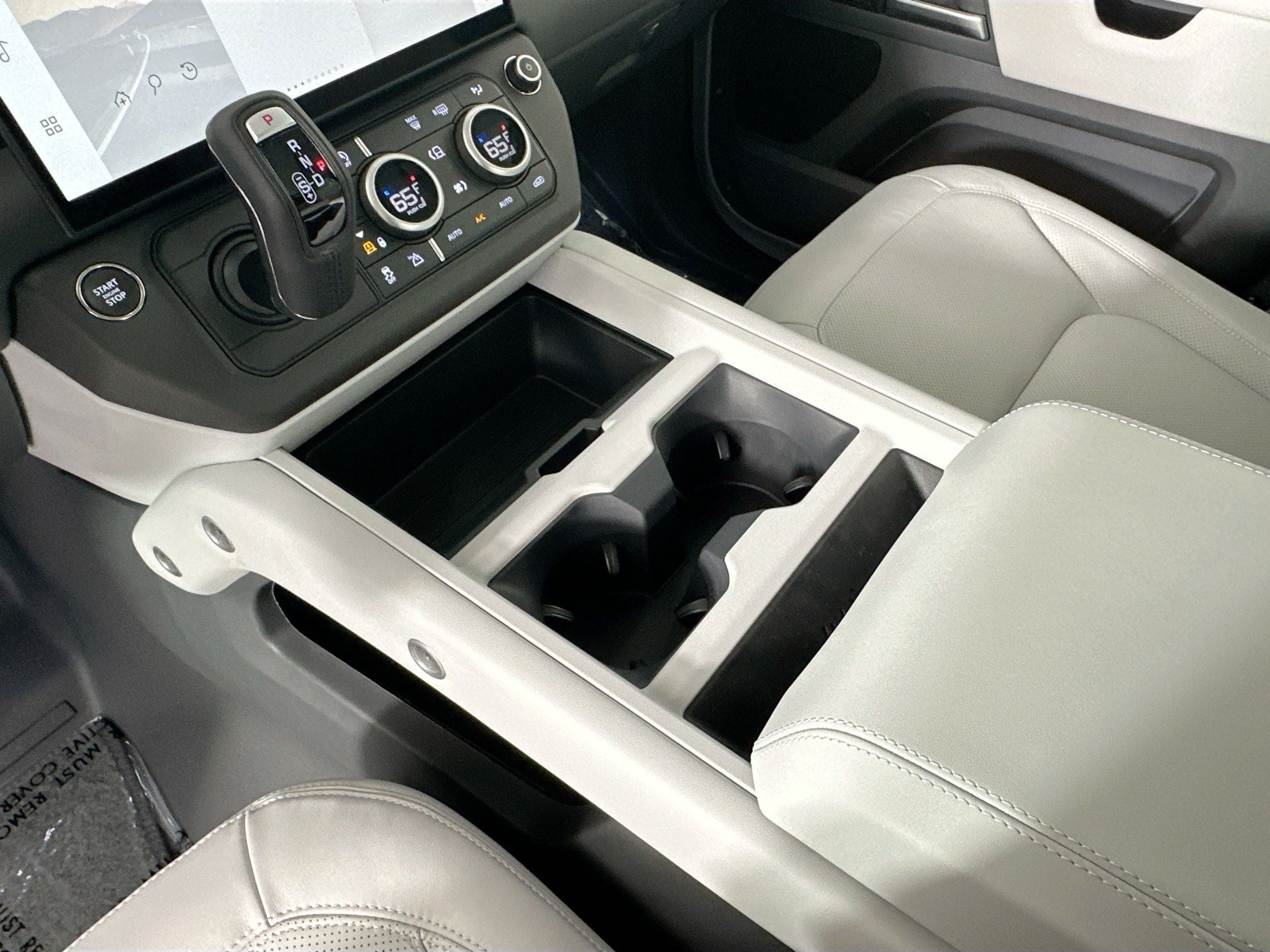 2026 Land Rover Defender 110 X-Dynamic SE