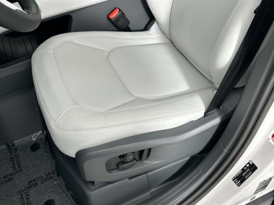 2026 Land Rover Defender 110 X-Dynamic SE