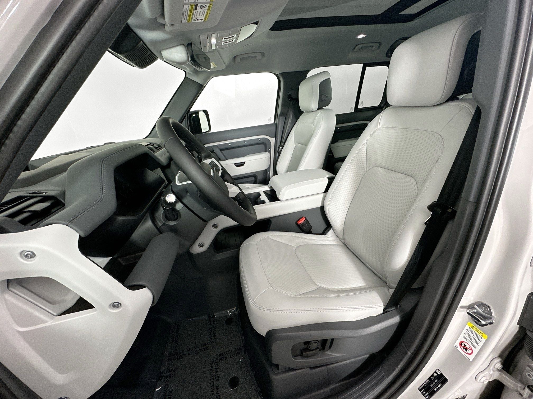 2026 Land Rover Defender 110 X-Dynamic SE