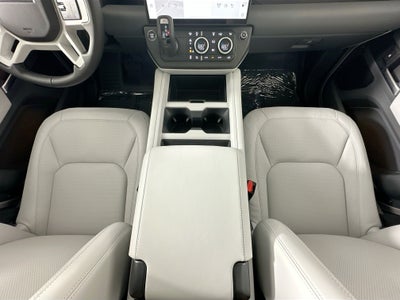 2026 Land Rover Defender 110 X-Dynamic SE