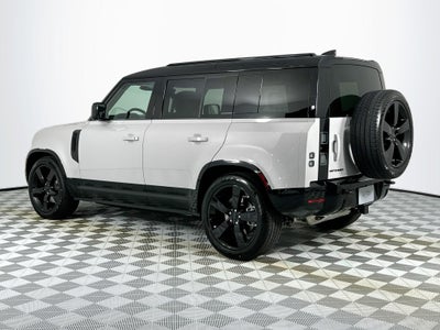 2026 Land Rover Defender 110 X-Dynamic SE