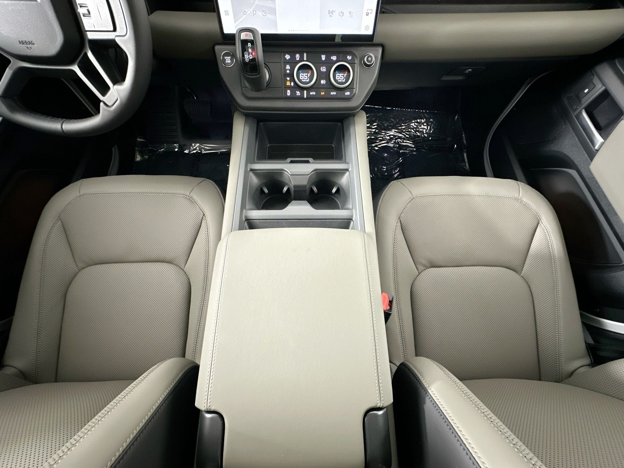2026 Land Rover Defender 110 X-Dynamic SE