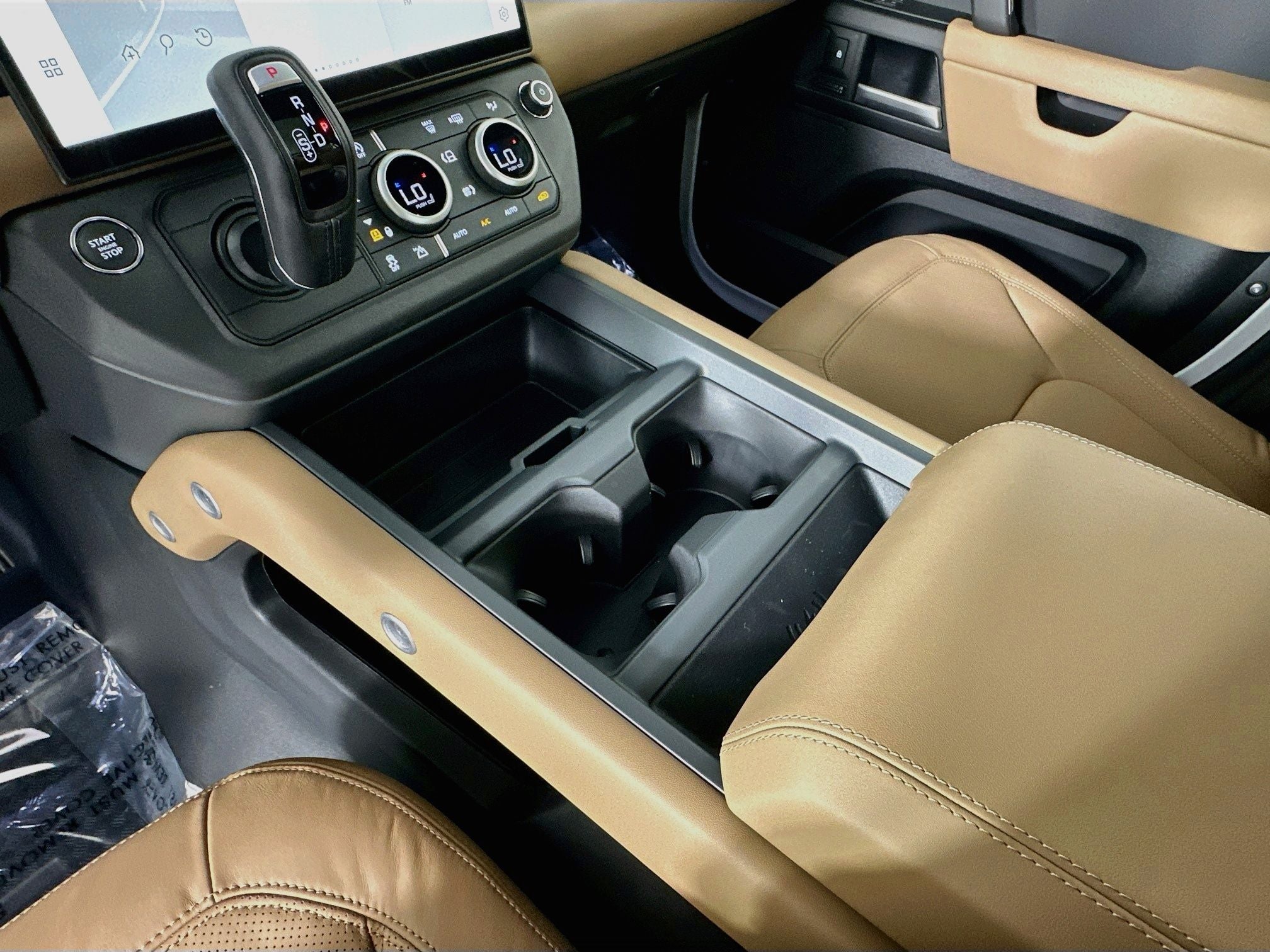 2026 Land Rover Defender 110 X-Dynamic SE