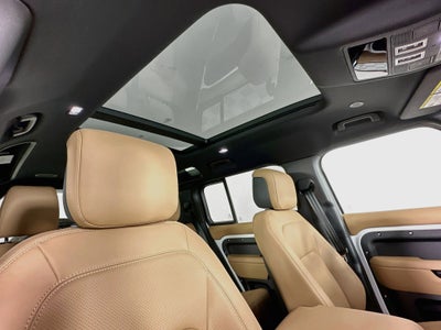 2026 Land Rover Defender 110 X-Dynamic SE