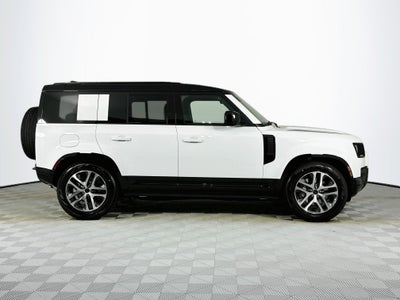 2026 Land Rover Defender 110 X-Dynamic SE