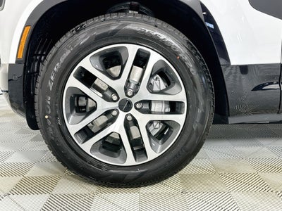 2026 Land Rover Defender 110 X-Dynamic SE
