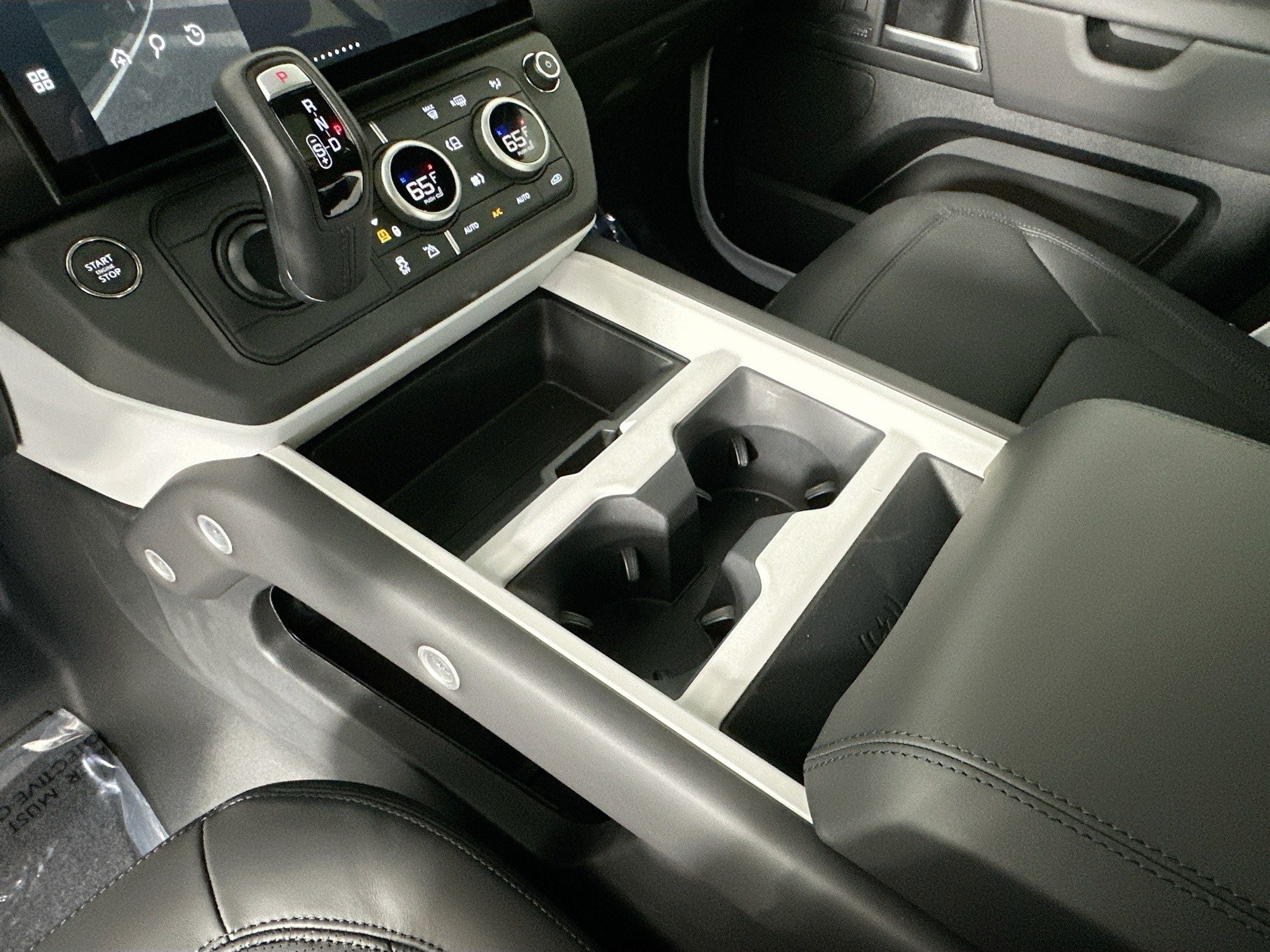 2026 Land Rover Defender 110 X-Dynamic SE