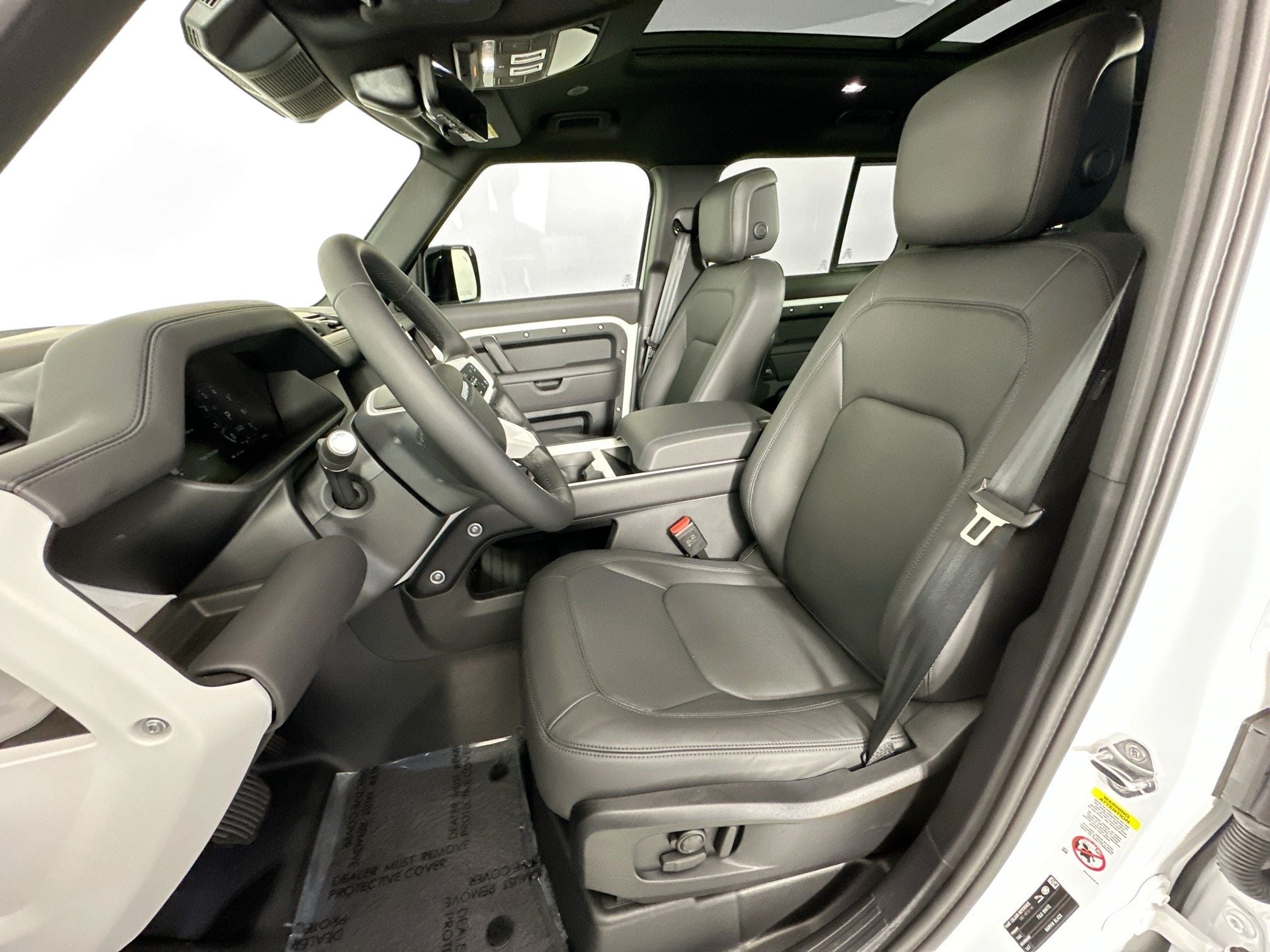 2026 Land Rover Defender 110 X-Dynamic SE