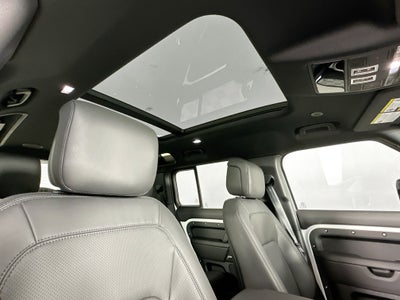 2026 Land Rover Defender 110 X-Dynamic SE