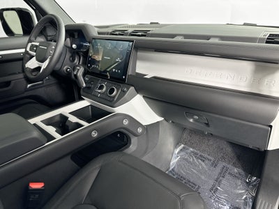 2026 Land Rover Defender 110 X-Dynamic SE