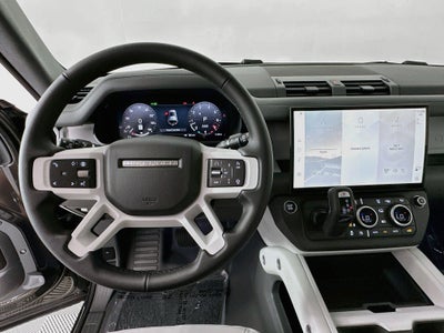 2026 Land Rover Defender 110 X-Dynamic SE