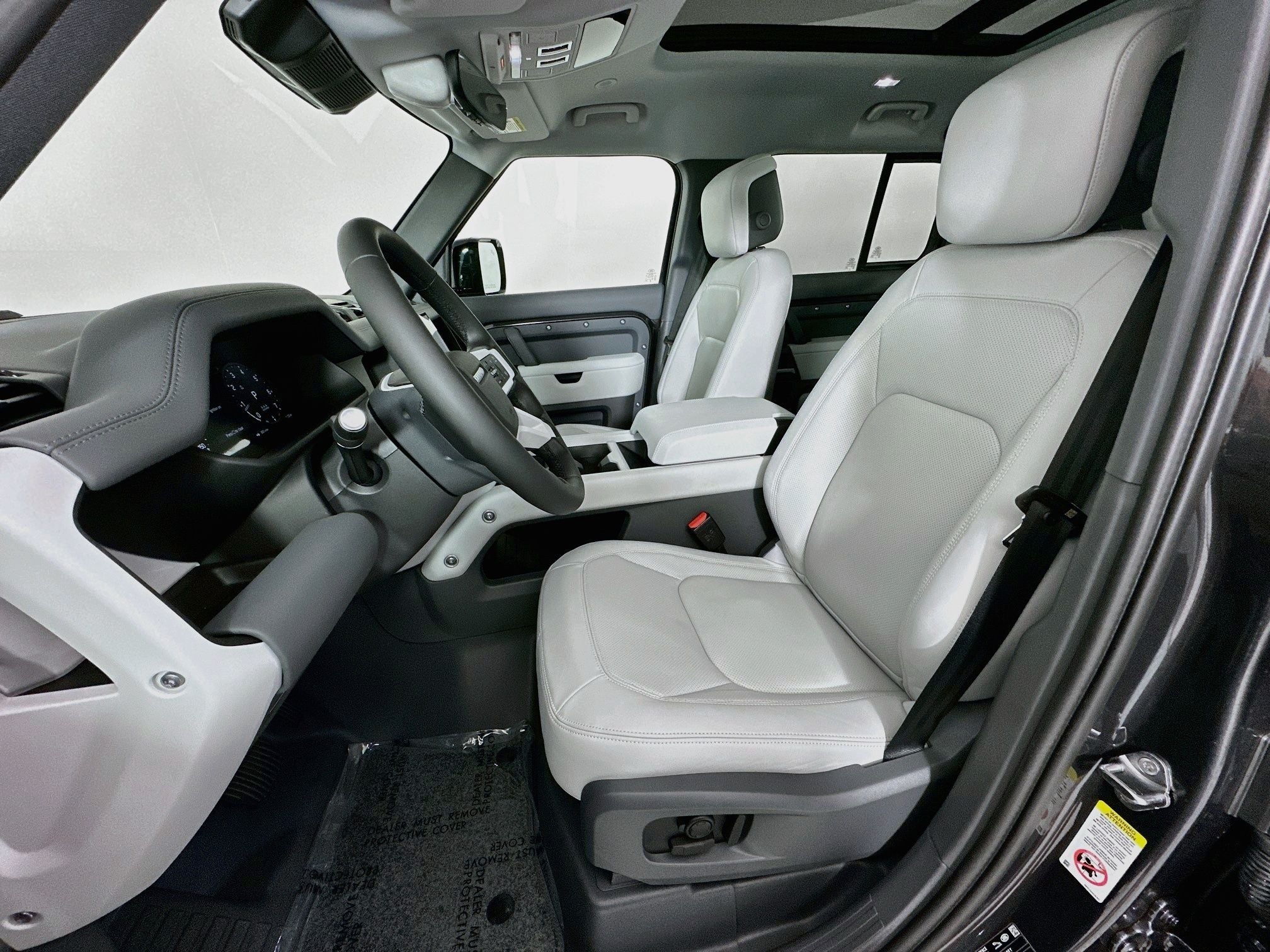 2026 Land Rover Defender 110 X-Dynamic SE