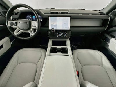 2026 Land Rover Defender 110 X-Dynamic SE