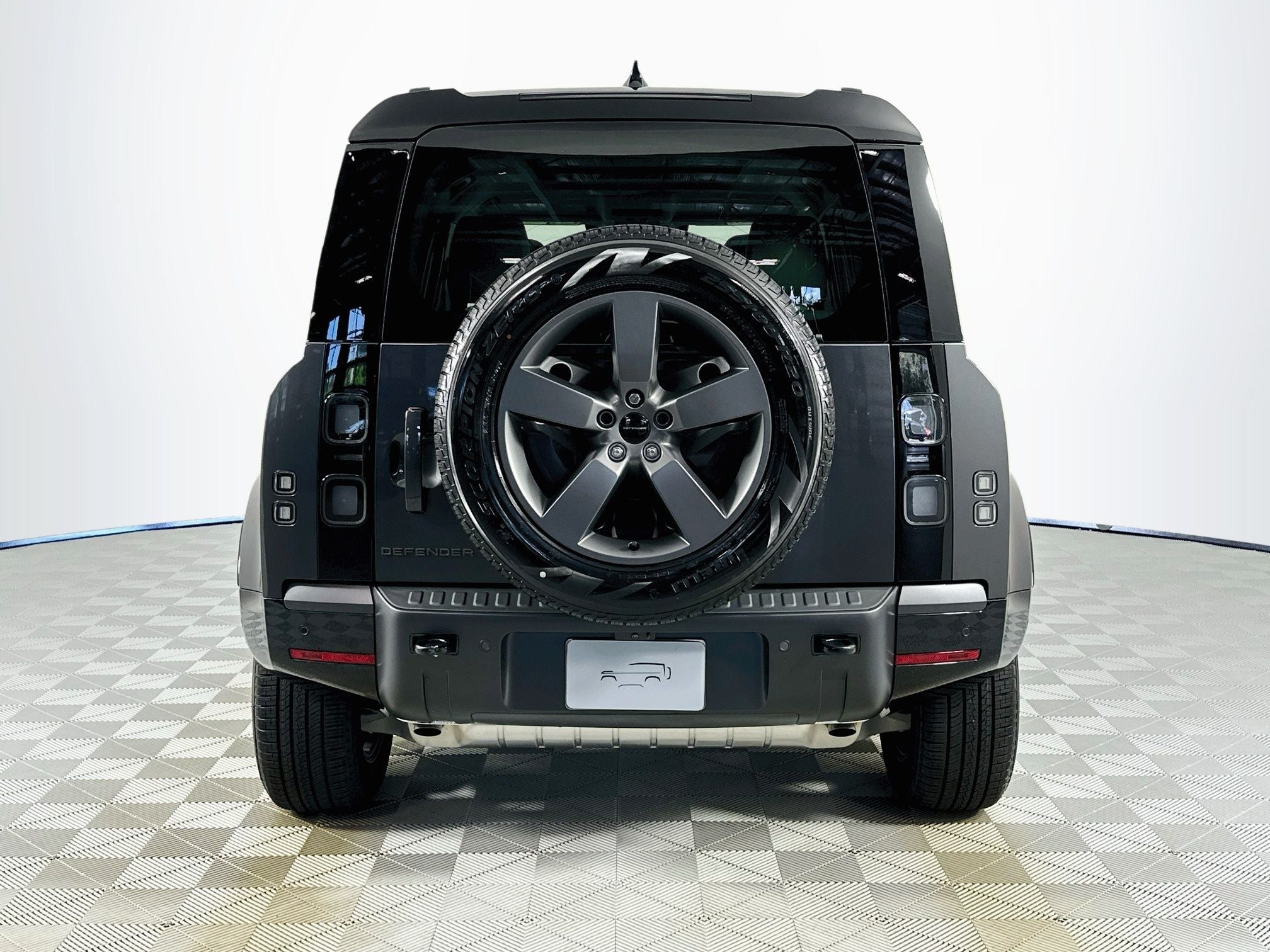2026 Land Rover Defender 110 X-Dynamic SE