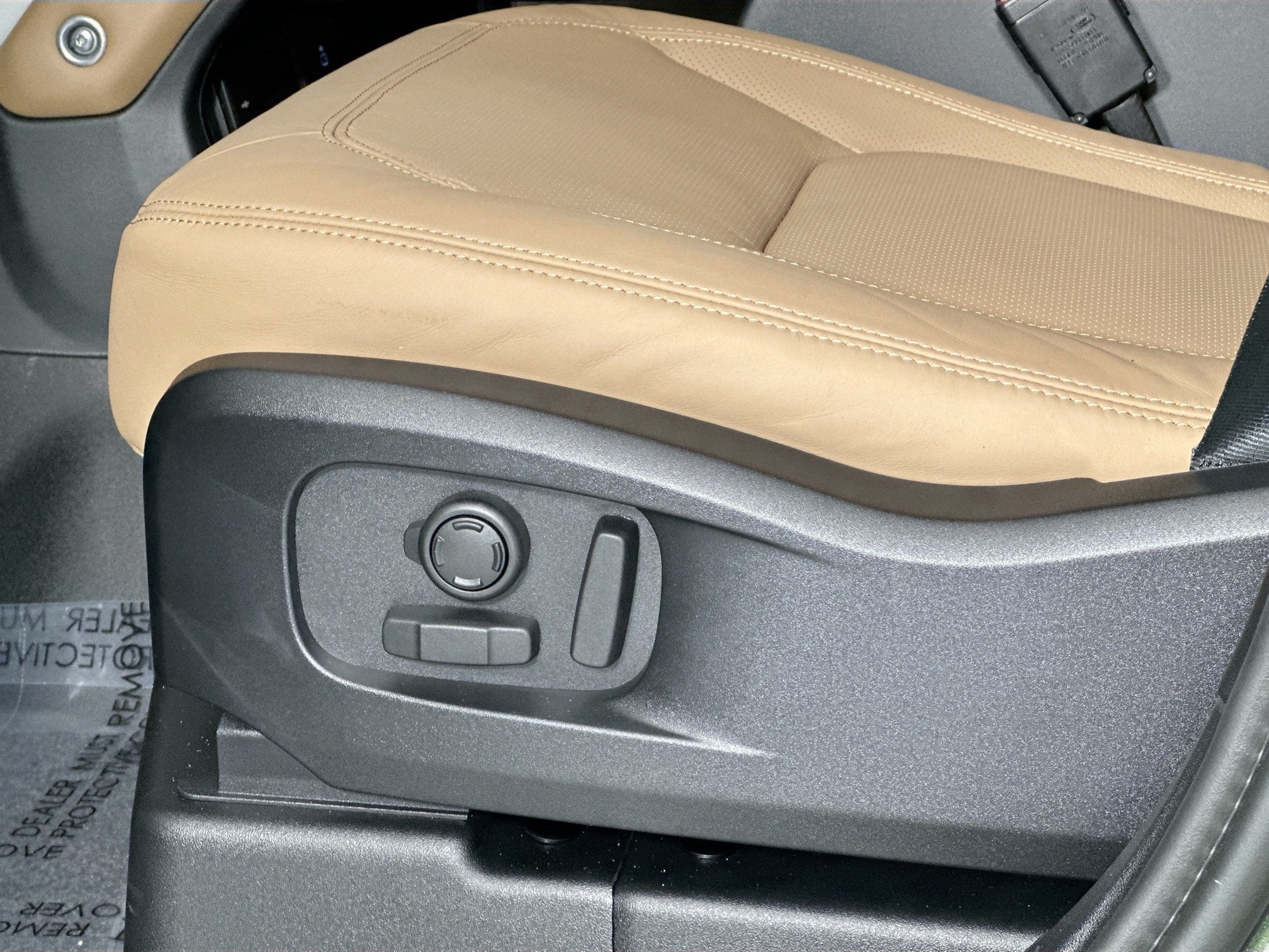 2026 Land Rover Defender 110 X-Dynamic SE