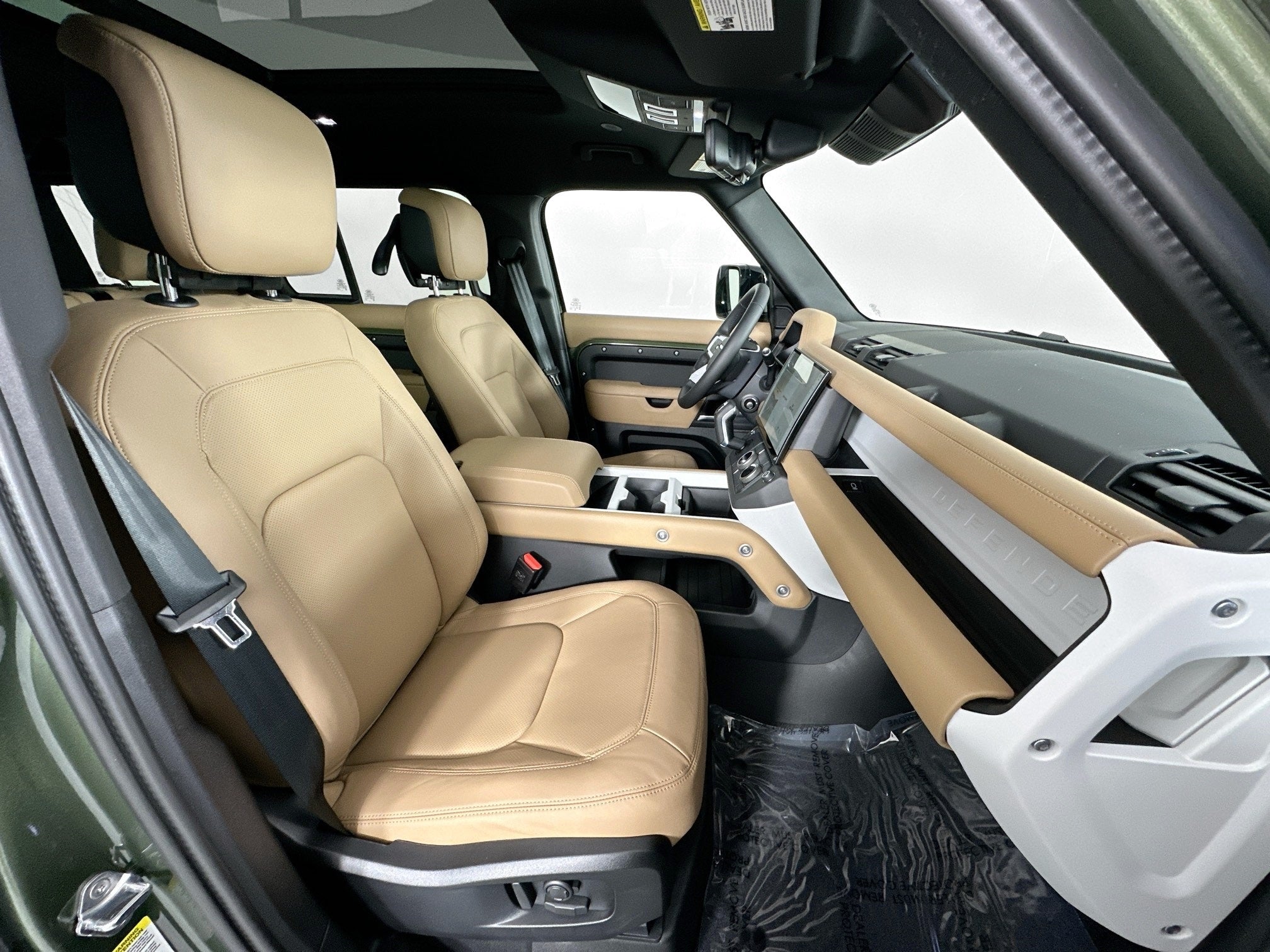 2026 Land Rover Defender 110 X-Dynamic SE